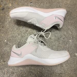 Nike Legend Essential 2 Womens 8 Platinum Pink Training Shoes CJ584-010 Used